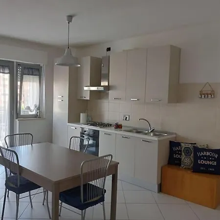 Apartment La Casetta Al Mare Di Alfonso