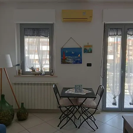 La Casetta Al Mare Di Alfonso Apartment *